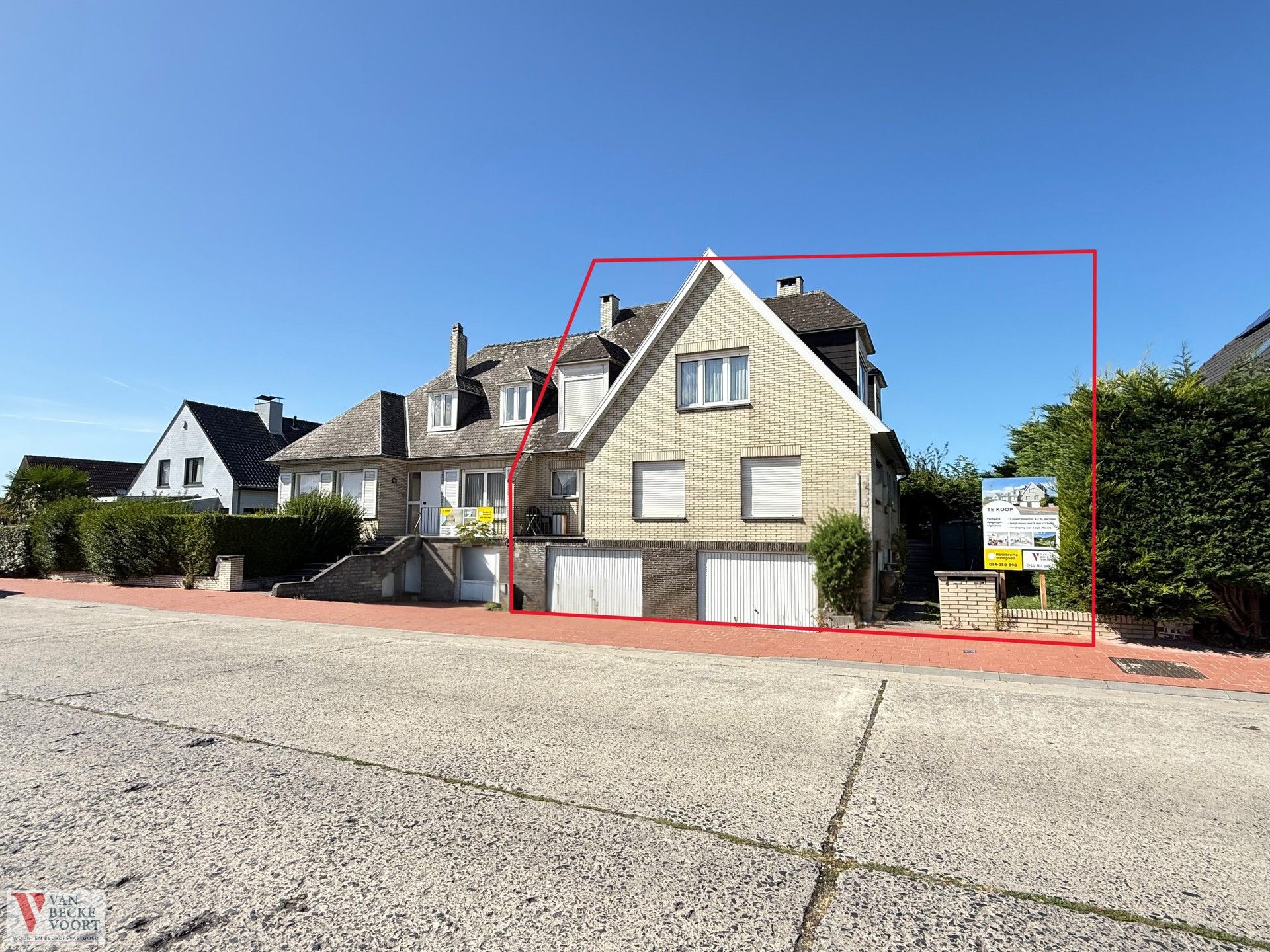 Halfopen woning opgedeeld in 2 units foto 2