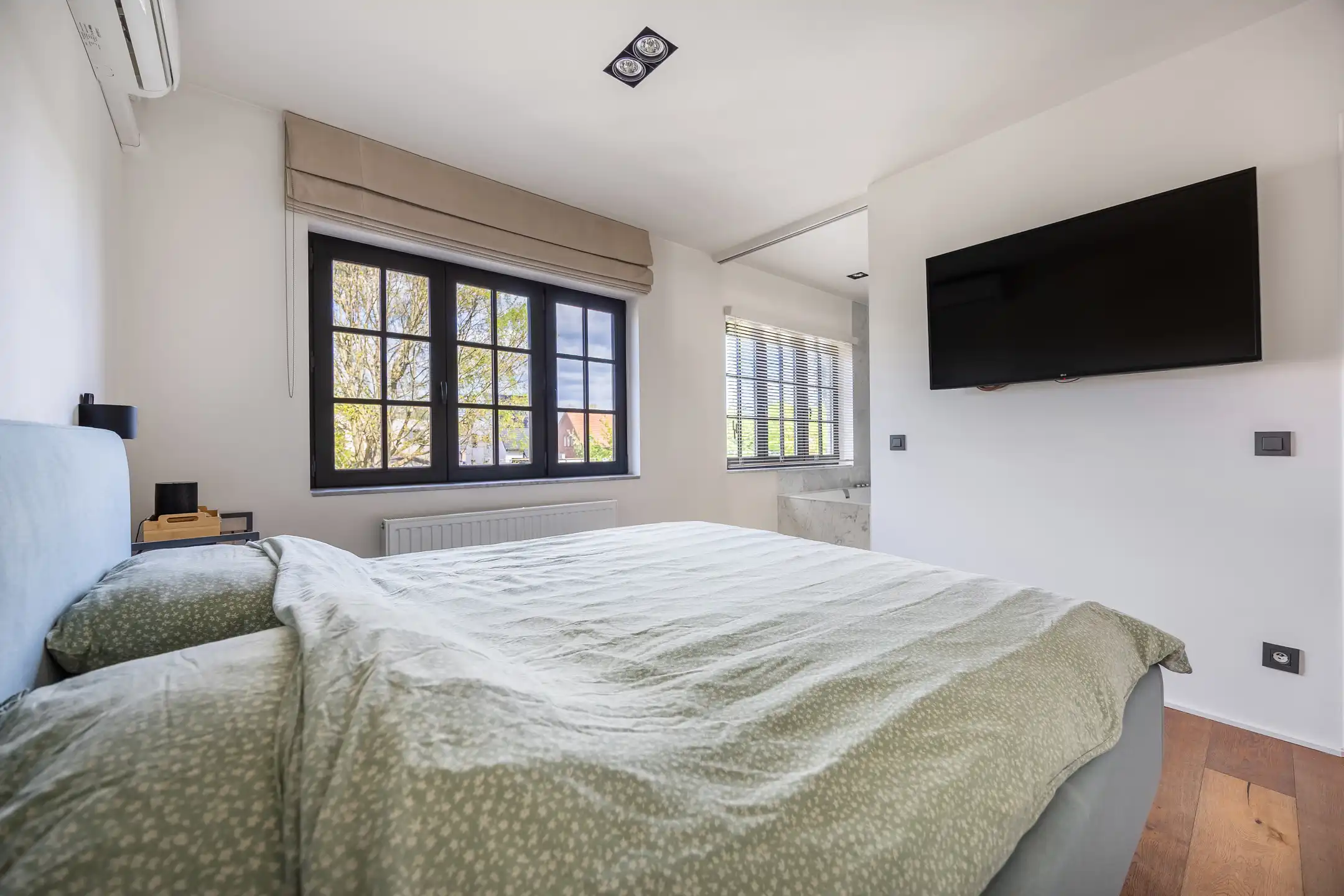 Stijlvolle woning op groene toplocatie nabij het centrum foto 29