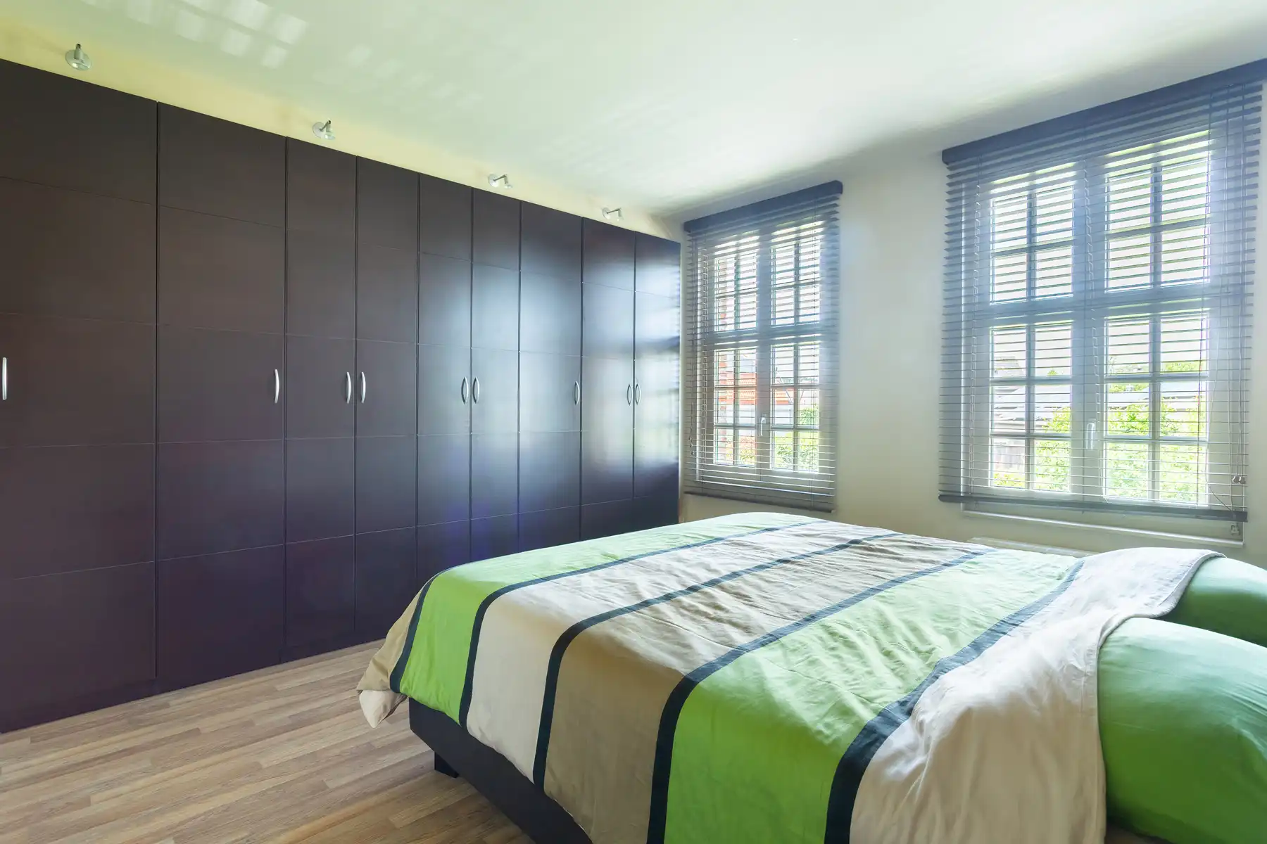 Kontich | Ruime en charmante woning met zuidgerichte tuin foto 20