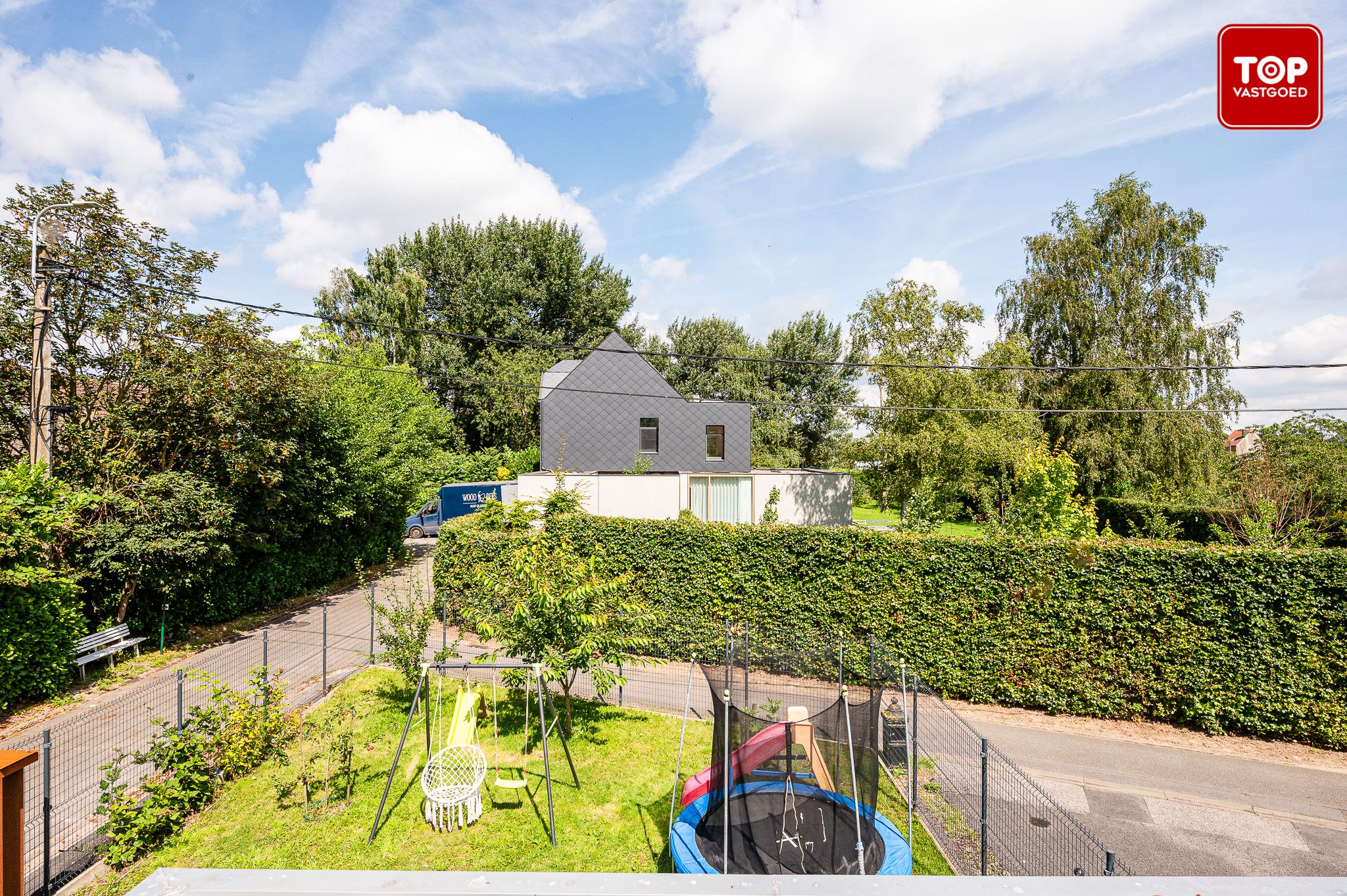 Totaal gerenoveerde woning met 4 slaapkamers, tuin en garage.  foto 29