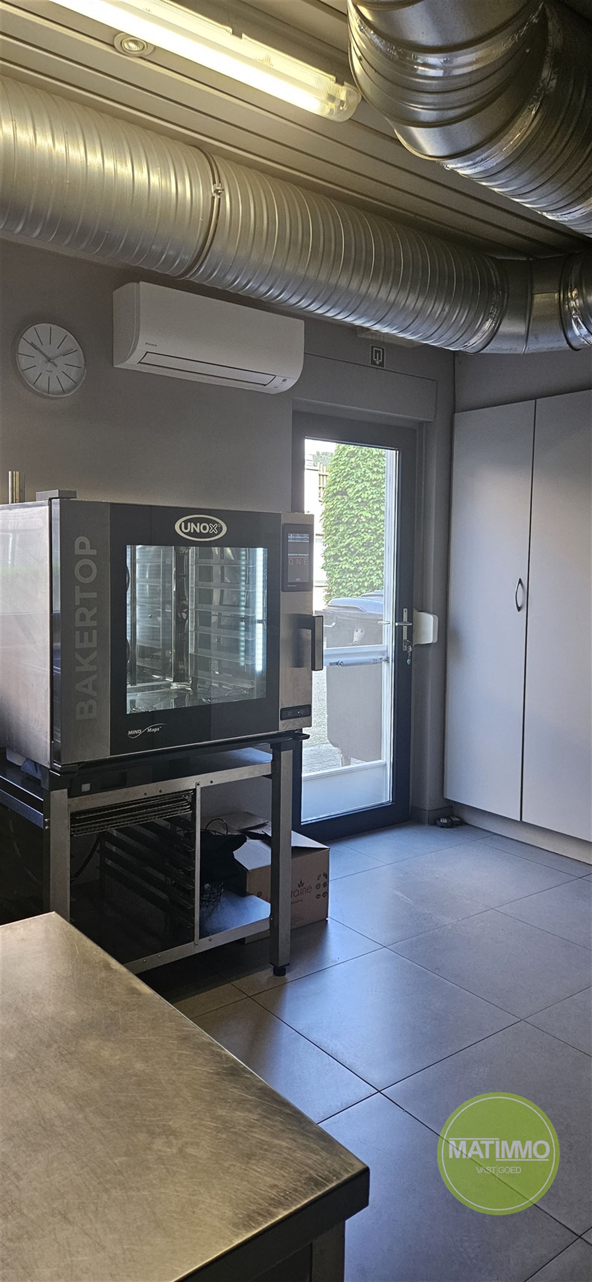 Unieke kans nabij het centrum van Mol - Commerciële Ruimte v foto 7