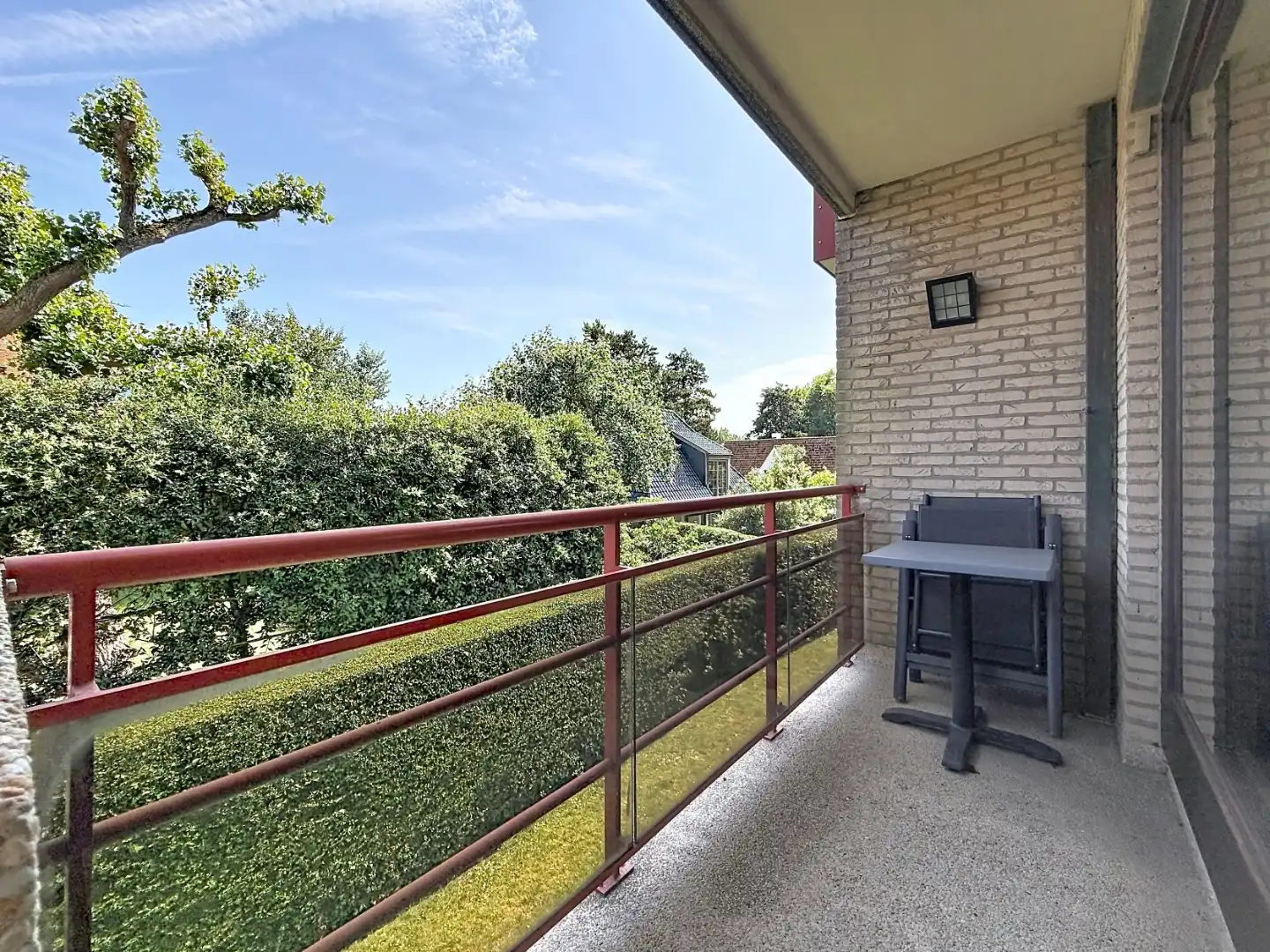 Instapklaar appartement Inclusief autostaanplaats nabij het strand van Nieuwpoort foto 2