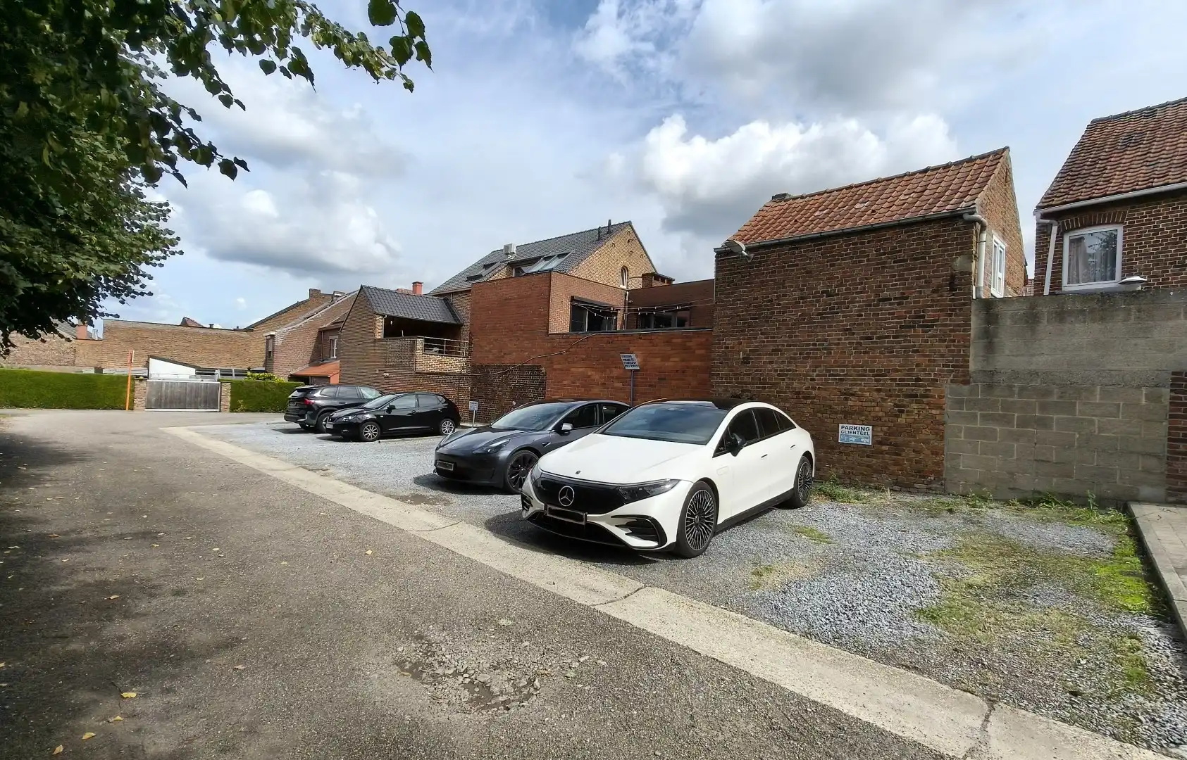 Modern en instapklaar kantoor (264 m²) in het centrum van Borgloon – inclusief 9 parkeerplaatsen foto 13