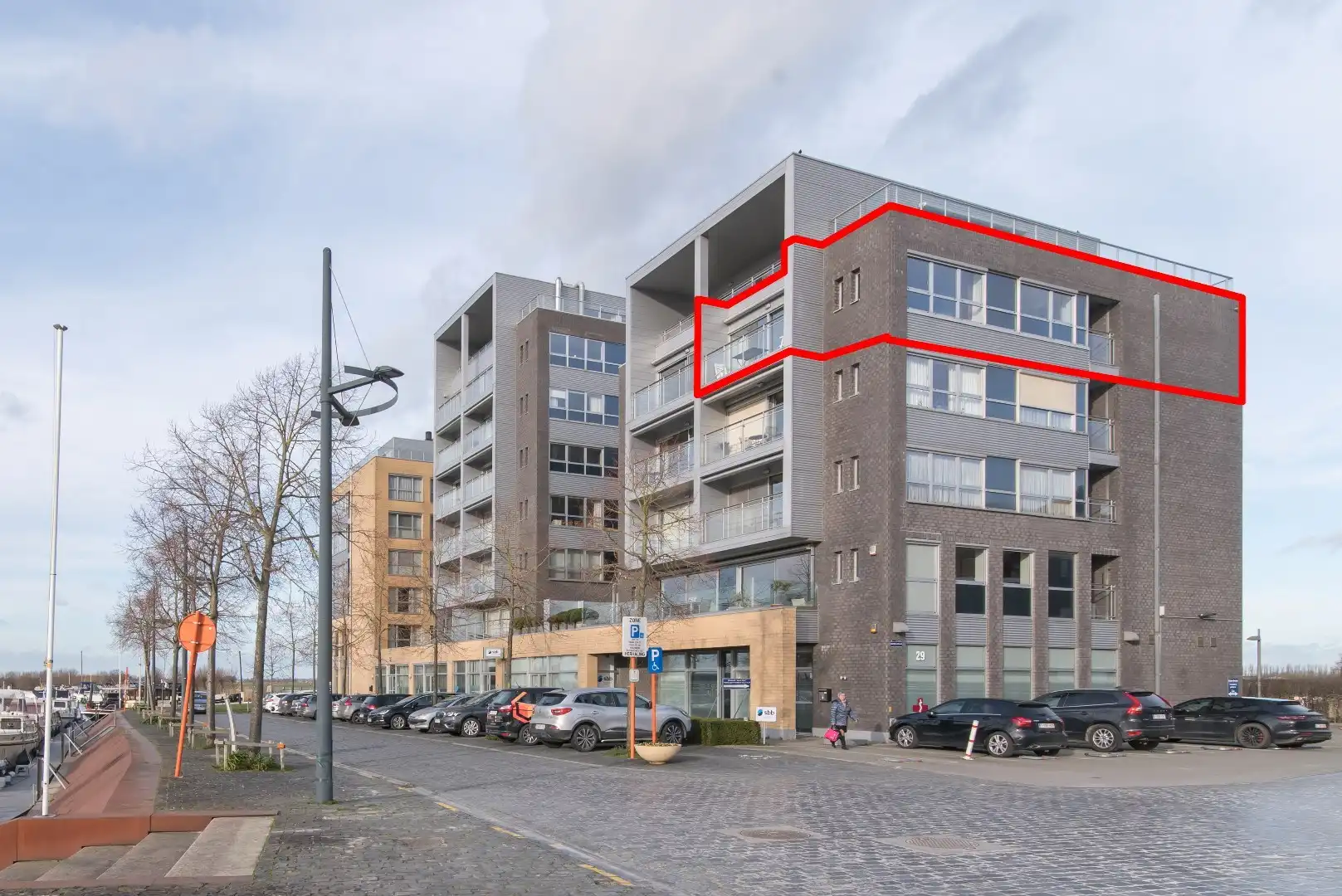 Ruim appartement met 2 slaapkamers en terras met prachtige vergezichten! foto 27
