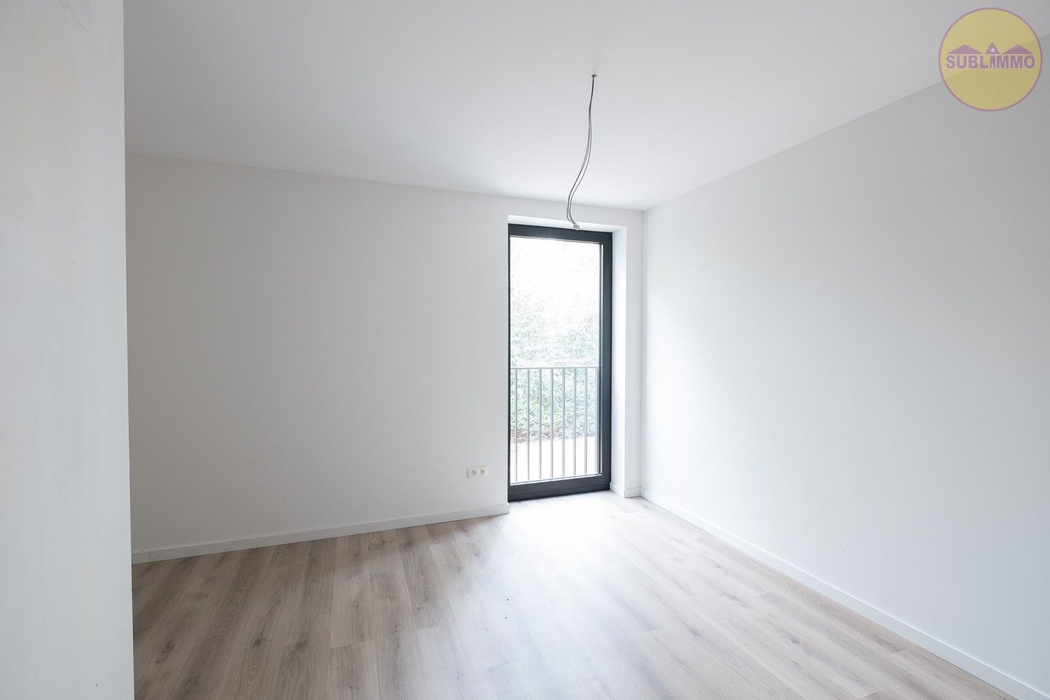 Nieuwbouwappartement op de eerste verdieping (117,80 m²) met 3 slaapkamers en terras. foto 8