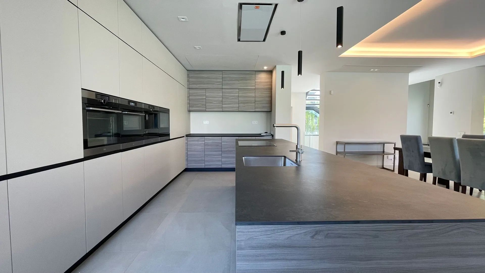 Modern meesterwerk in Nagüeles – waar luxe, ruimte en design samenkomen aan de Golden Mile van Marbella foto 14
