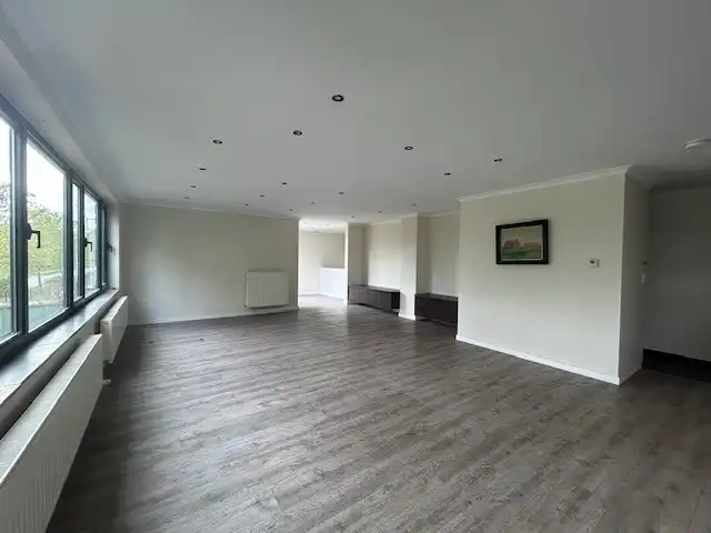 MULTI FUNCTIONEEL BEDRIJFSPAND MET KANTOREN EN APPARTEMENT foto 26