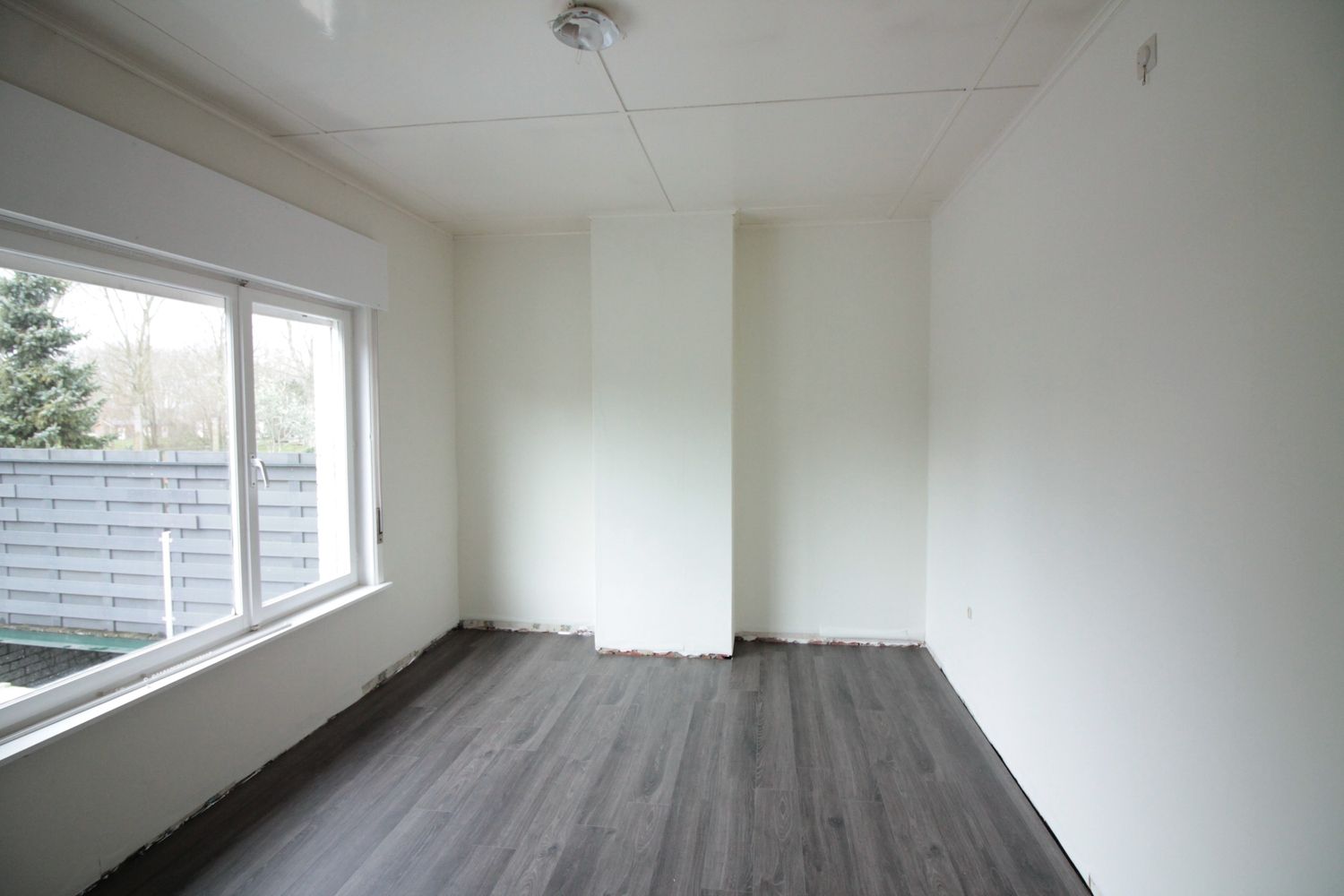 Zeer charmante rijwoning foto 11