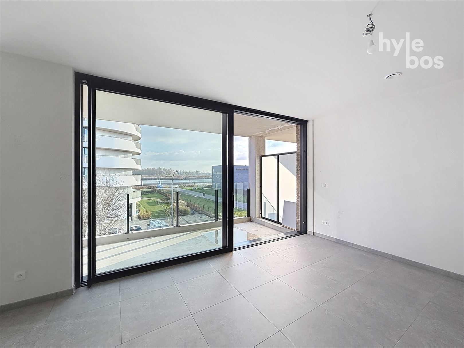 Nieuwbouw appartement met scheldezicht foto 6