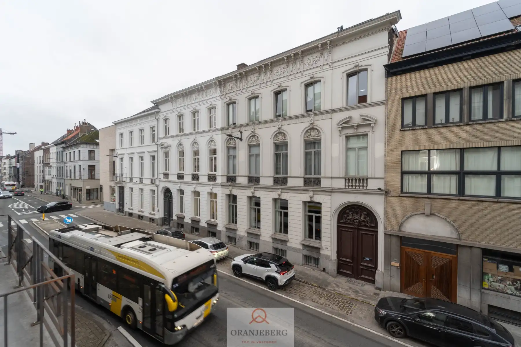 Luxueus ruim twee-slaapkamer appartement in Herenhuis - centrum Gent foto 29