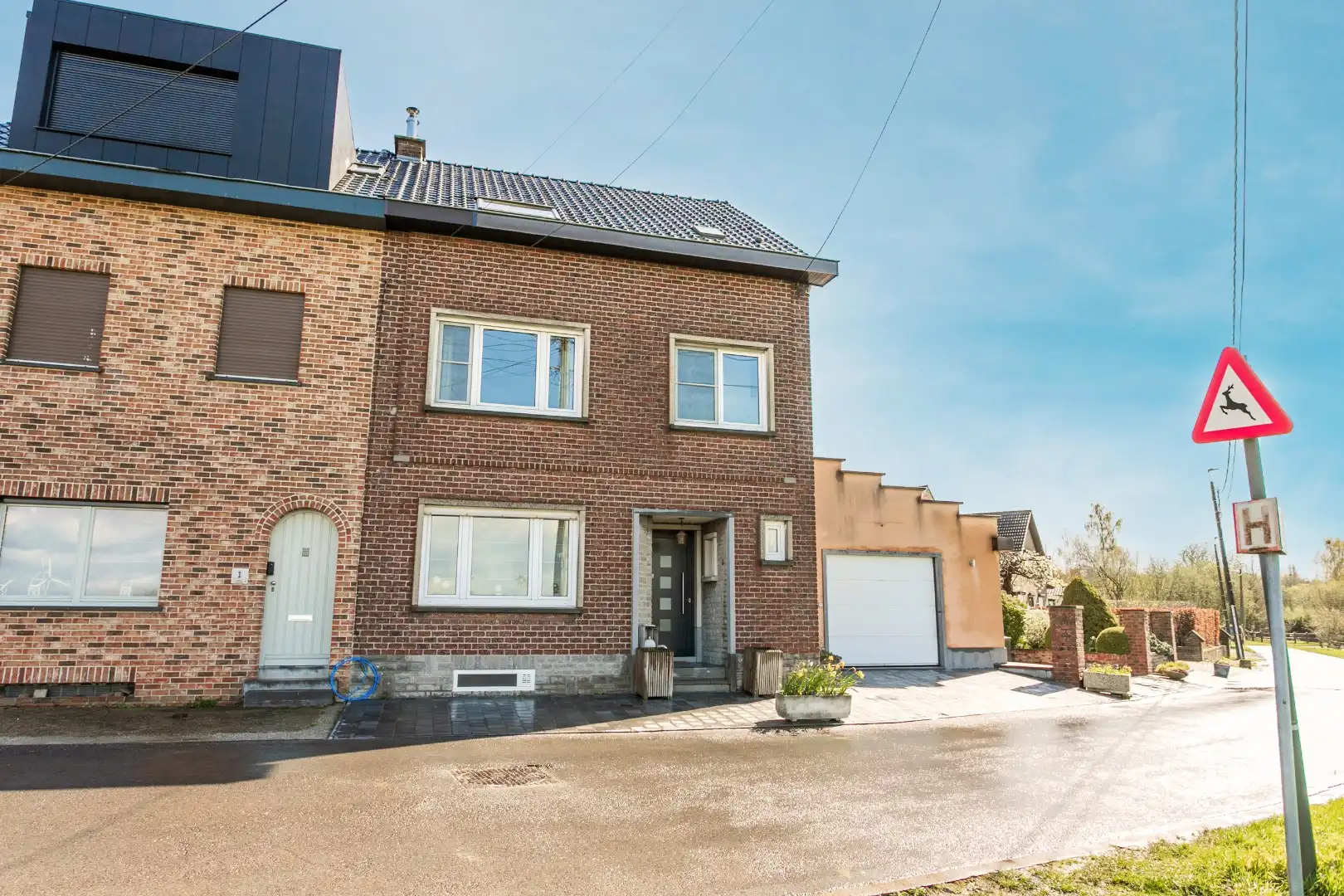 Energiezuinige woning met 5 slpk, tuin en garage foto 2