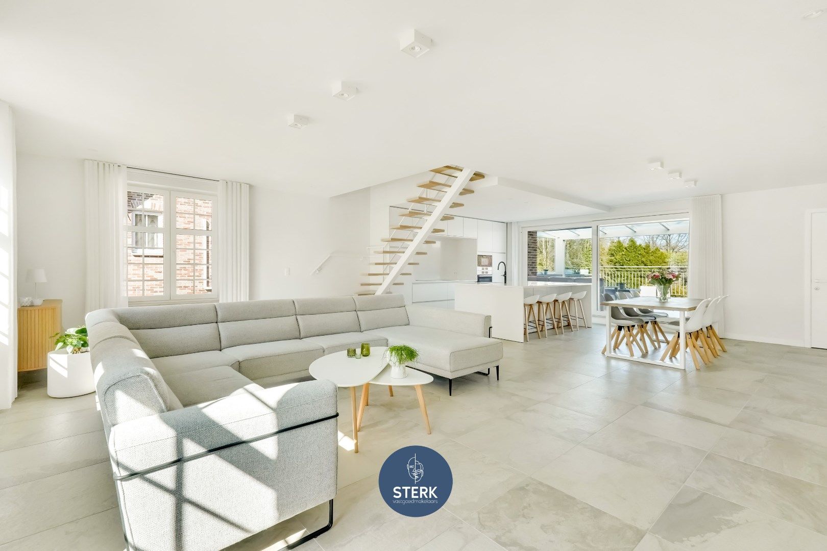 BIJNA ENERGIENEUTRAAL DUPLEXAPPARTEMENT MET 3 SLPKS IN LANAKEN !  foto 10