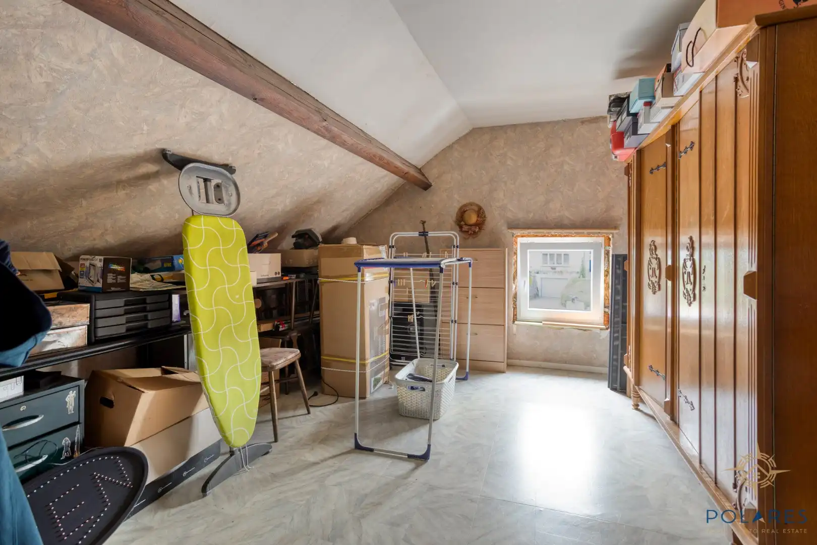 Goed gelegen taverne met woonst en grote parking foto 35