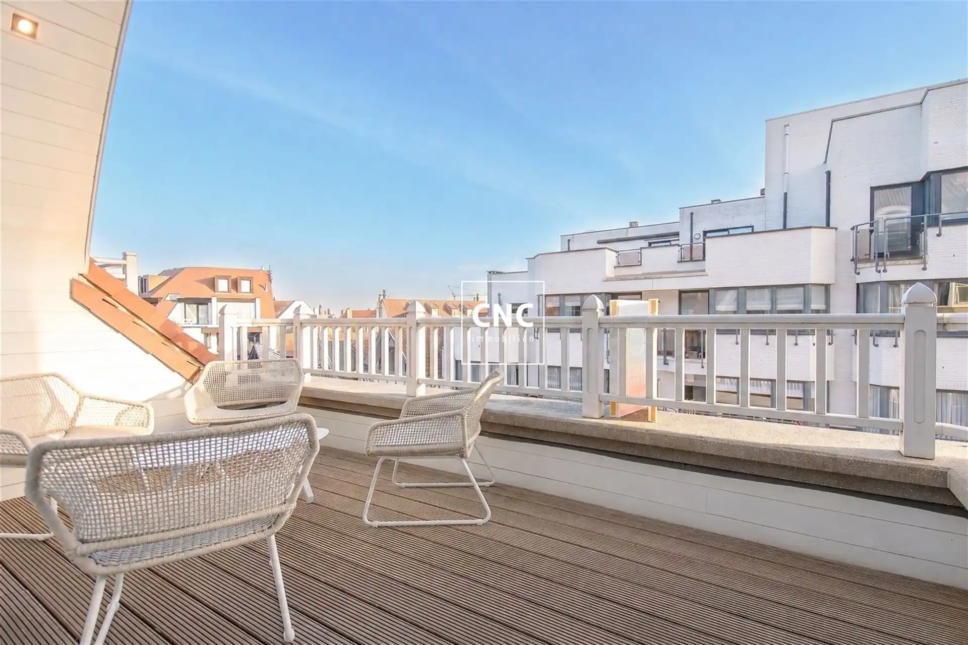 Duplex-appartement met zonneterras op toplocatie in Knokke foto 4