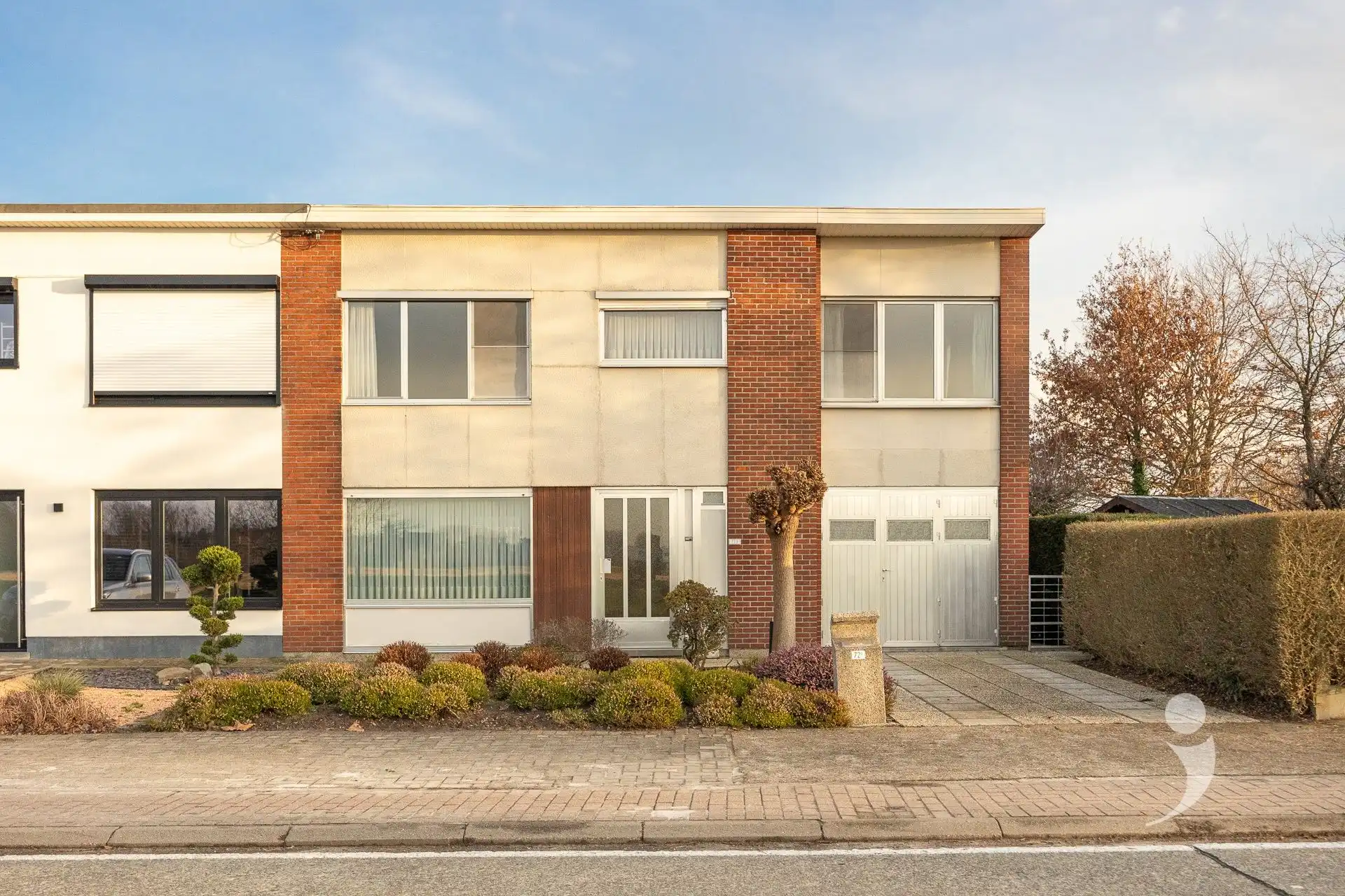 Hoofdfoto van de publicatie: Te renoveren woning met zicht op de velden!