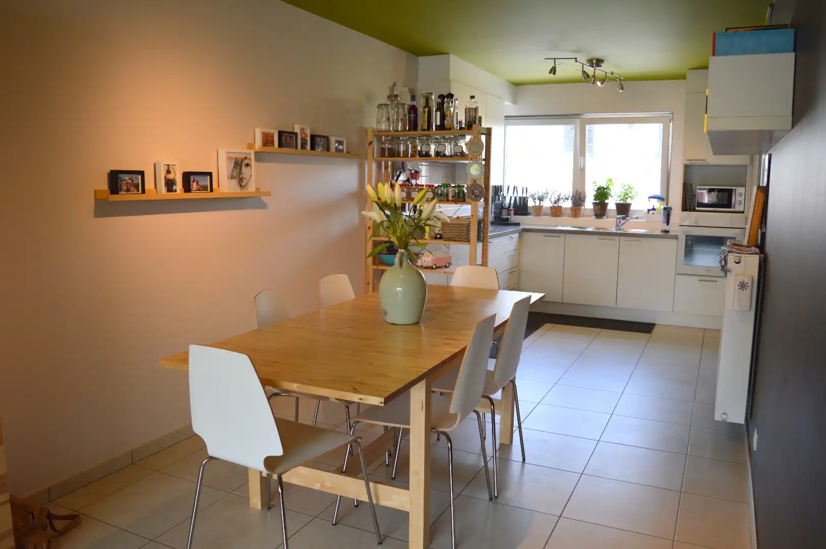 Kleinschalig appartementsgebouw met 3 wooneenheden te koop in hartje Gullegem foto 7