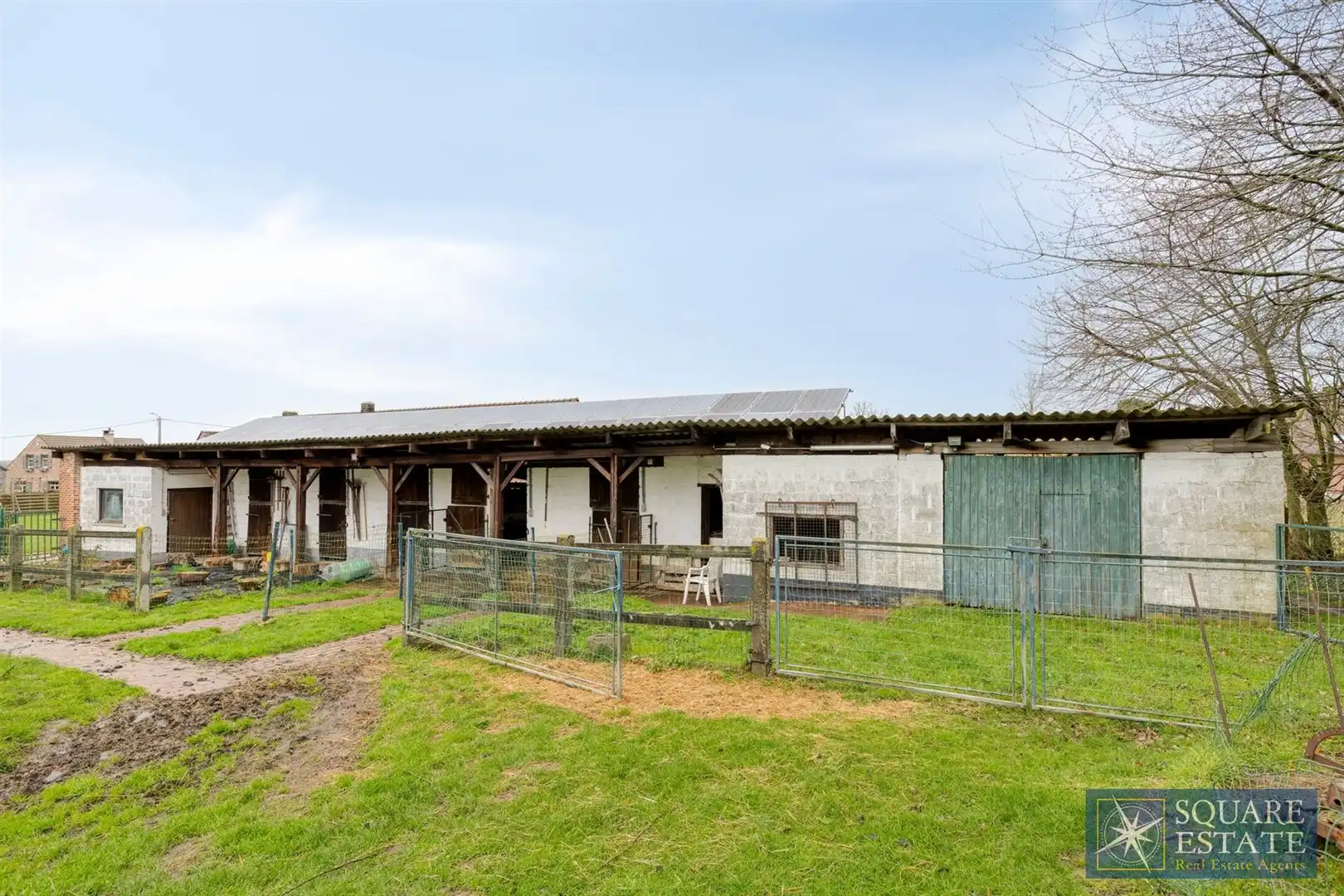 Charmant huis op een perceel van 1,17 hectare, met stal foto 23