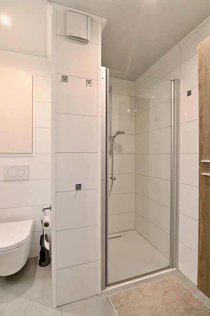 Charmant gerenoveerd 2-slaapkamerappartement met dubbel terras en garage – Centrum Sint-Truiden foto 14