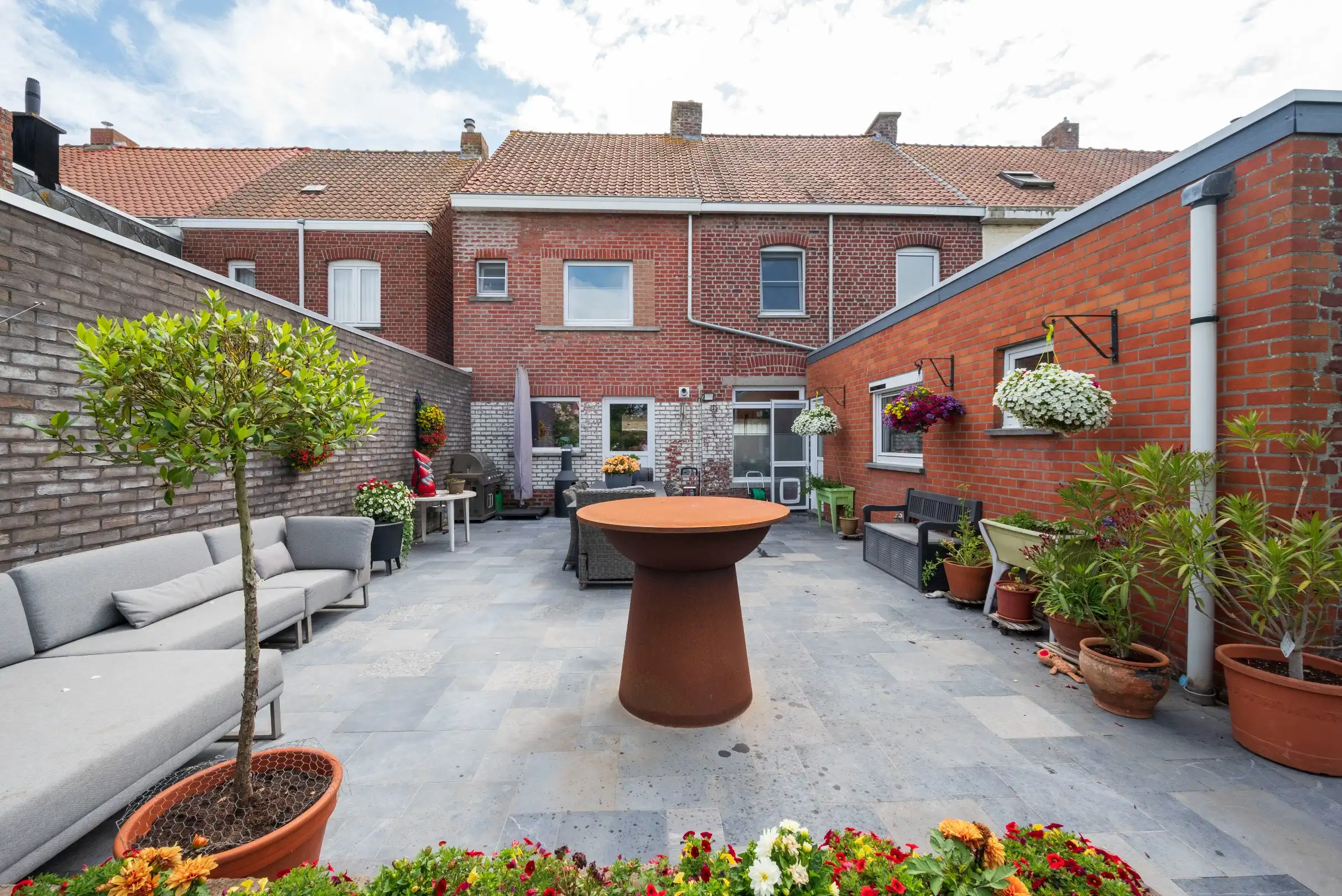 Ruime gezinswoning met tuin en garage. foto 6