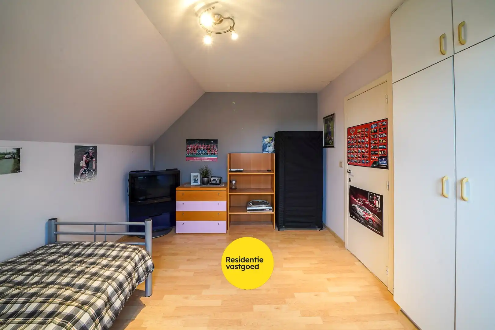 Alleenstaande woning in rustige woonwijk te Oostende (Stene) foto 17