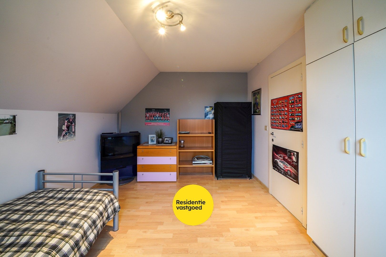 Alleenstaande woning in rustige woonwijk te Oostende (Stene) foto 17