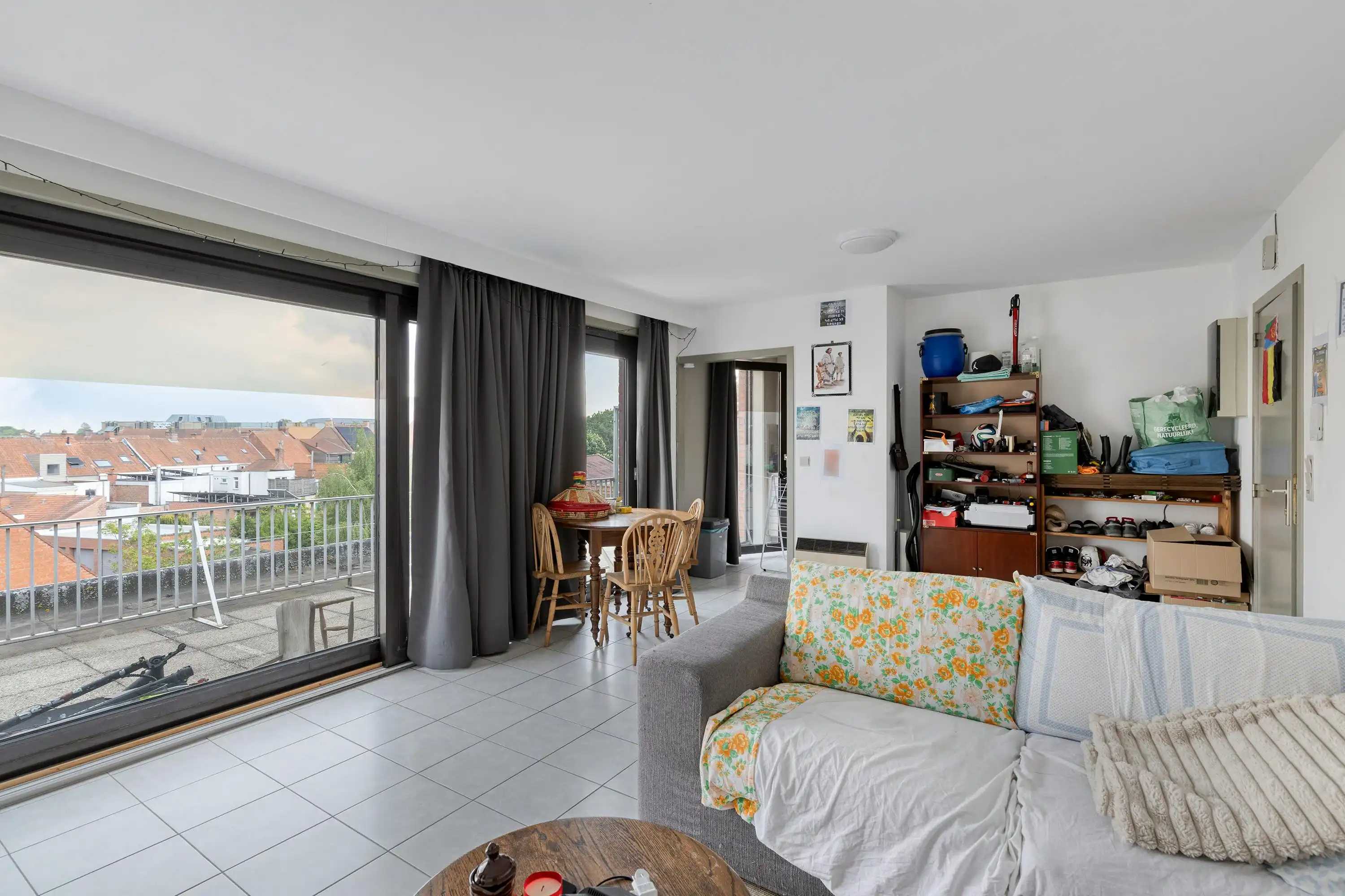 Appartement met prachtig terras te koop in centrum Roeselare foto 4