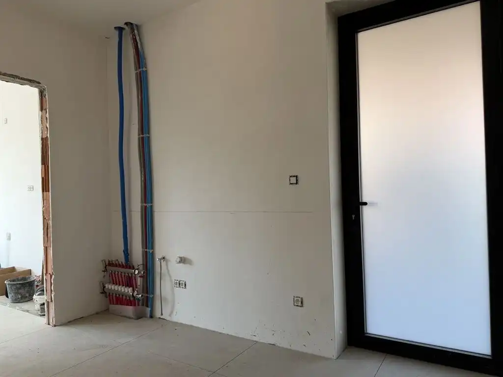 Stijlvolle nieuwbouwwoning met moderne architectuur foto 18