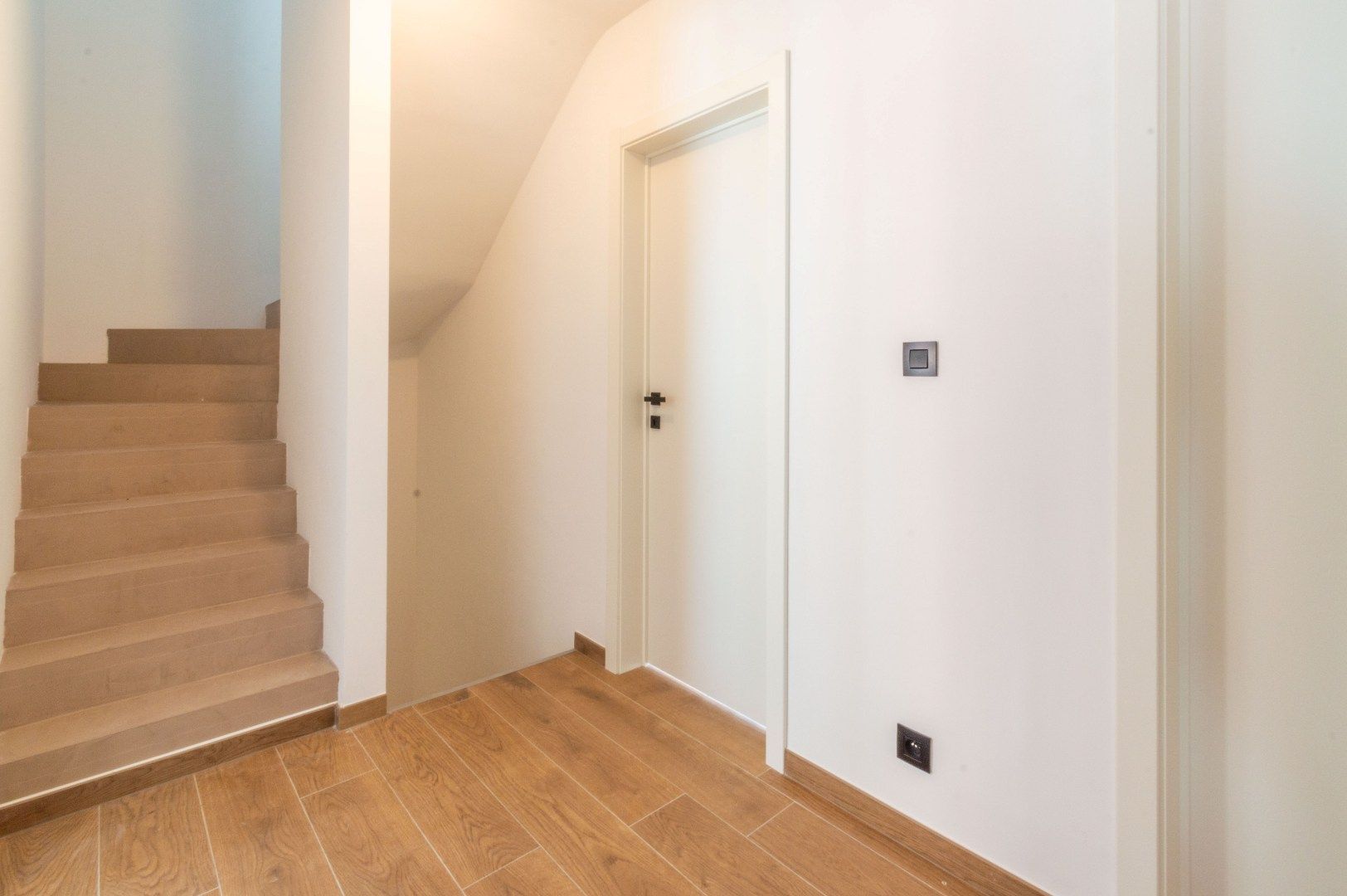 Nieuwbouwwoning met 3 slaapkamers, garage en tuin  foto 14
