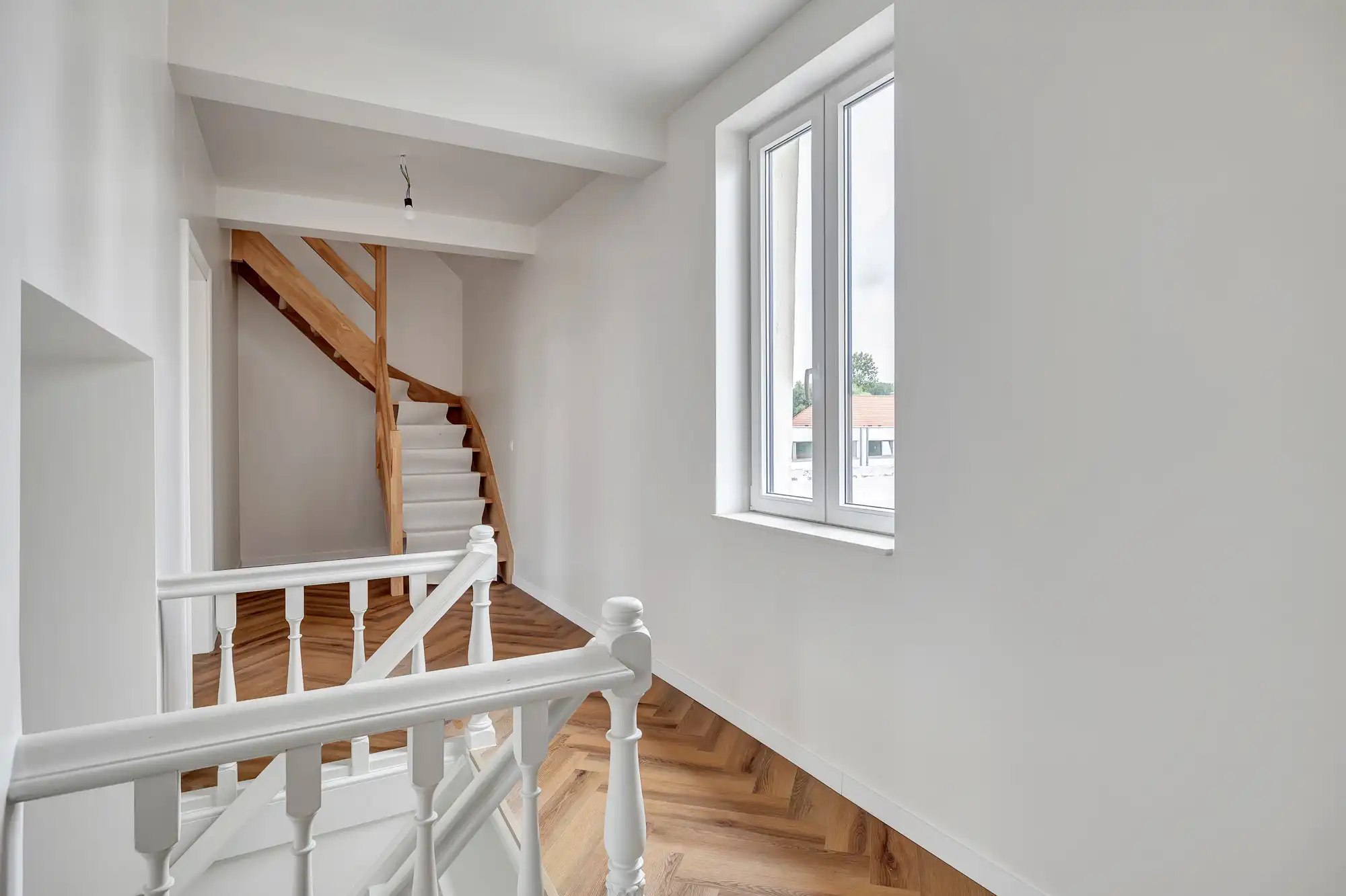 Karaktervol appartement met 3 slaapkamers te Ninove! foto 4