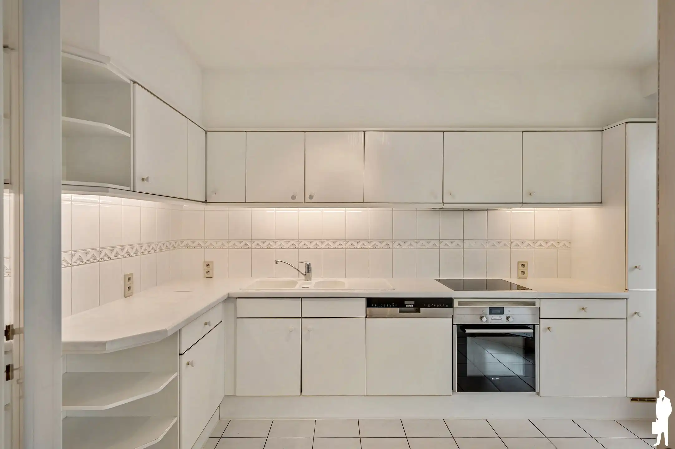 In het groen gelegen appartement van 100m2 met 2 slaapkamers, overdekt terras en parking foto 6