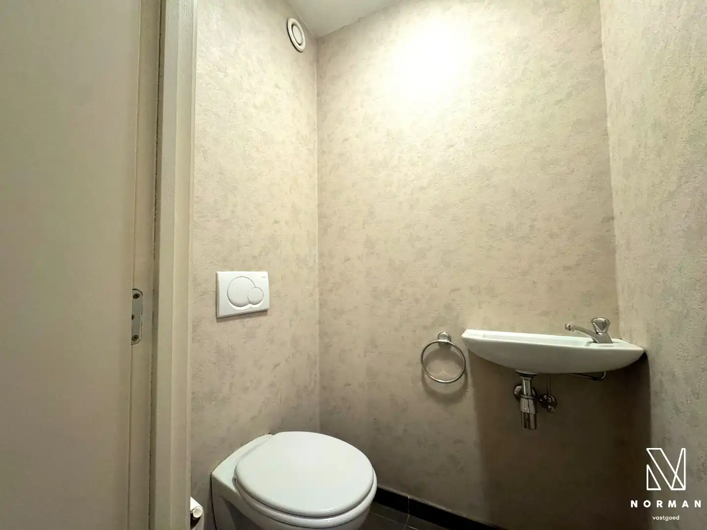 Energiezuinig 2-slaapkamer appartement inclusief staanplaats te koop in Kuurne naast de Groene Long foto 7