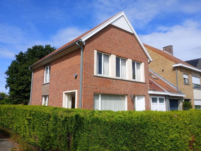 Te renoveren woning op Toplocatie foto 3