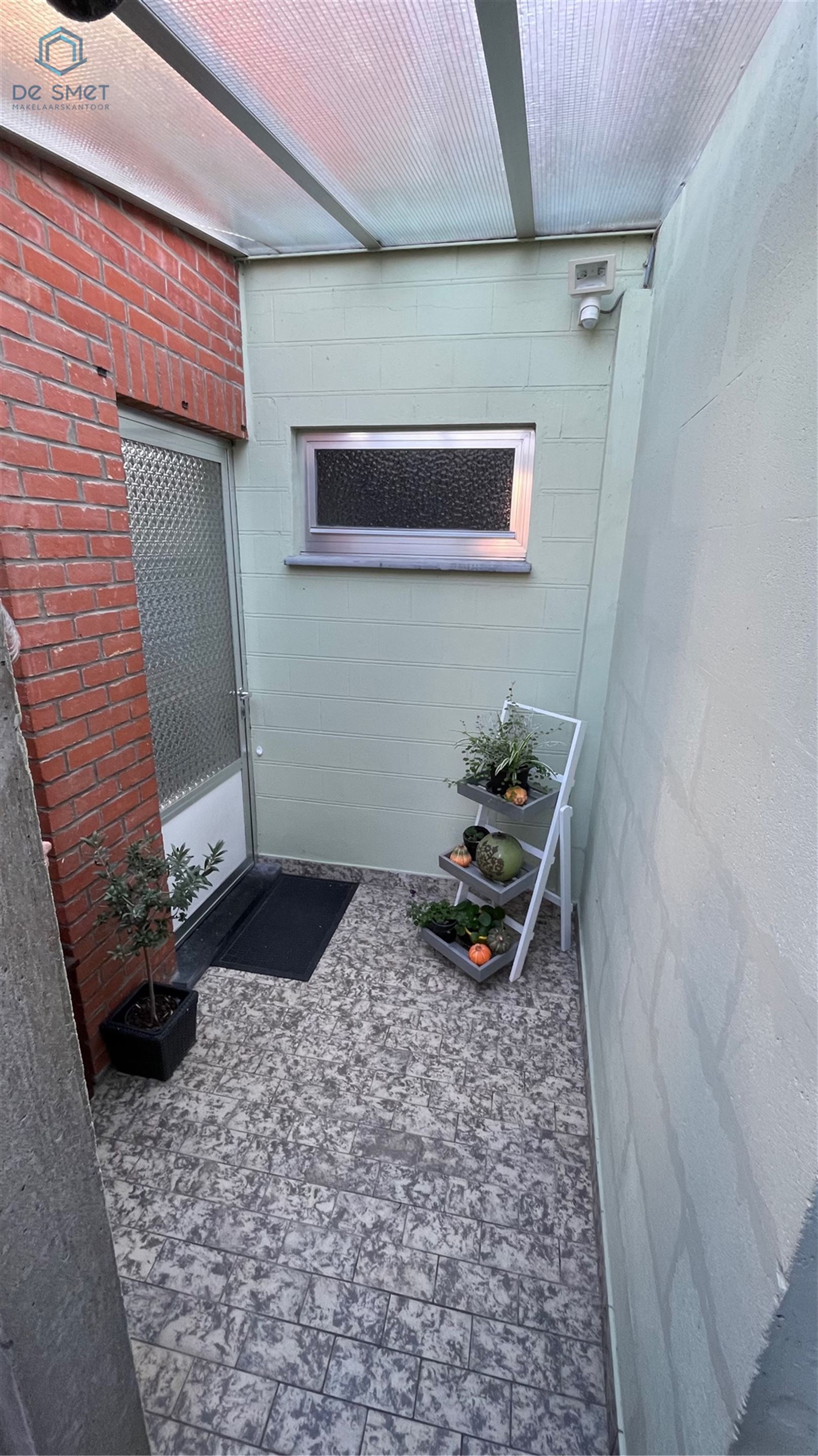 INSTAPKLARE WONING MET 2 SLP, TUIN EN GARAGE foto 6