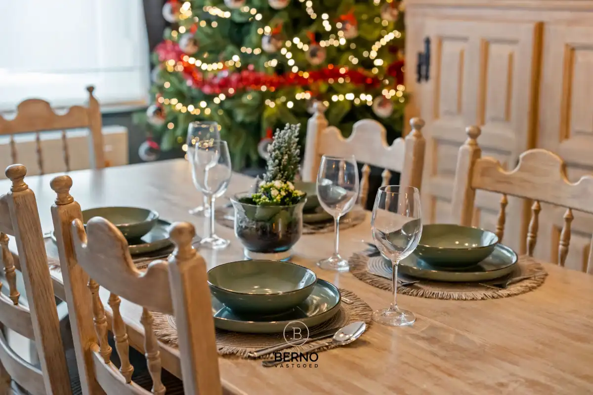 Ruime, gerenoveerde woning met knappe tuin foto 7