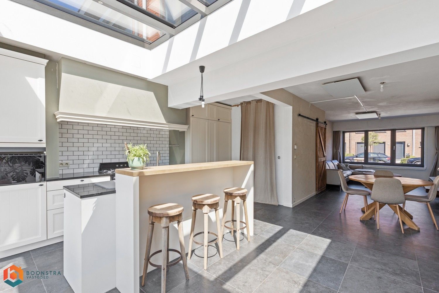 Energiezuinige woning met 5 slpkrs en leuke tuin te Kontich foto 3