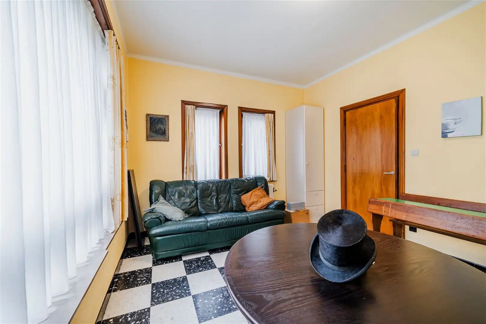 Commercieel uitstekend gelegen woning met tal van mogelijkheden foto 12