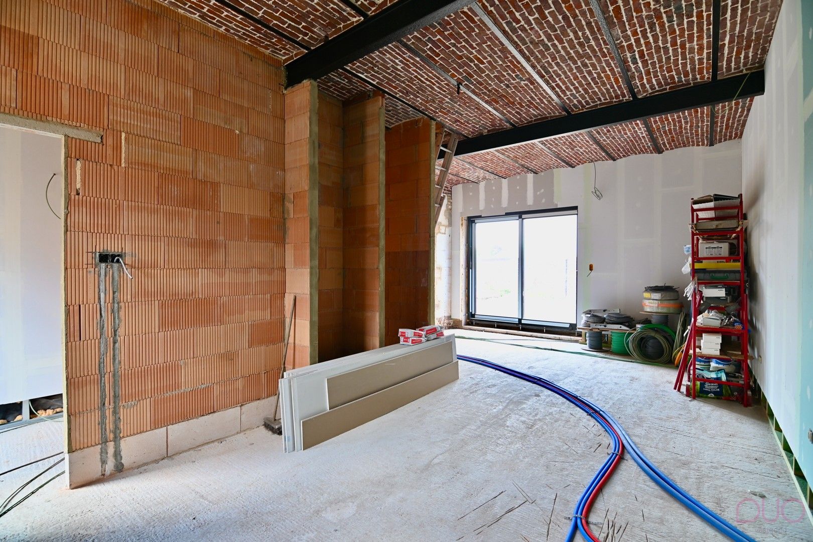 Exclusieve charmante vierkantshoeve in Gingelom met 5 slaapkamers,  drie afzonderlijke vakantiewoningen, grote schuur en achterliggende weide foto 48