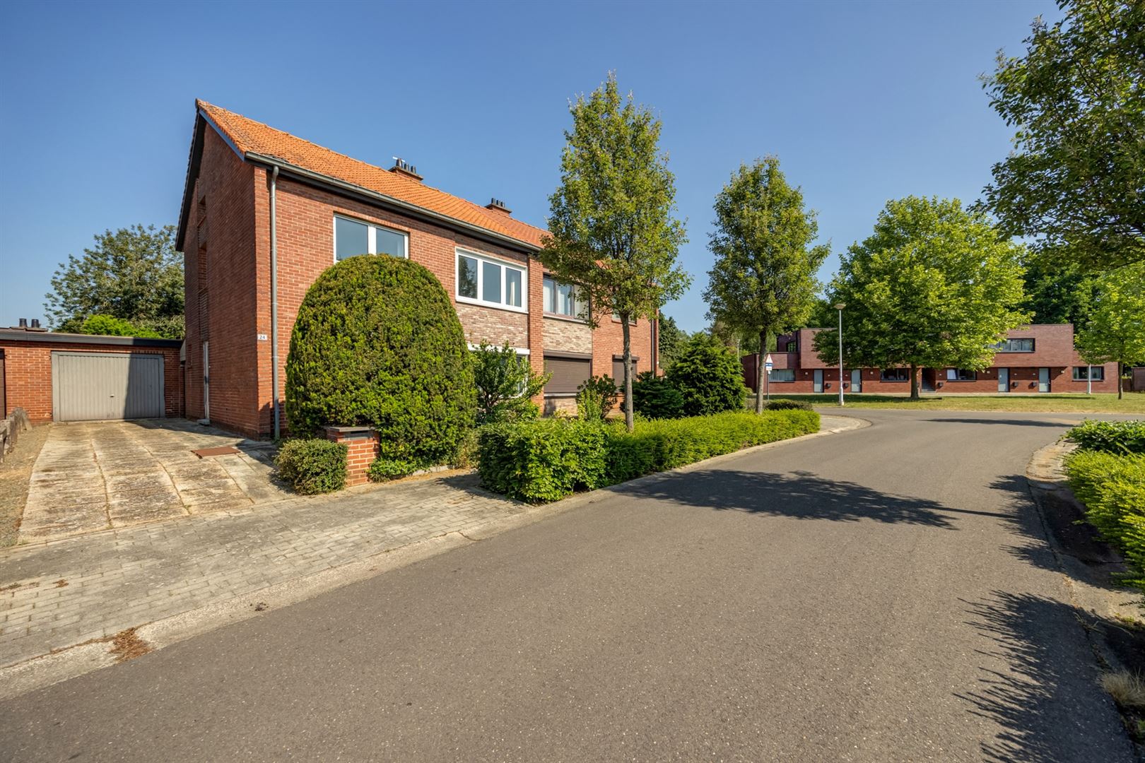 Renovatiepand op topligging te Hulshout! foto 13