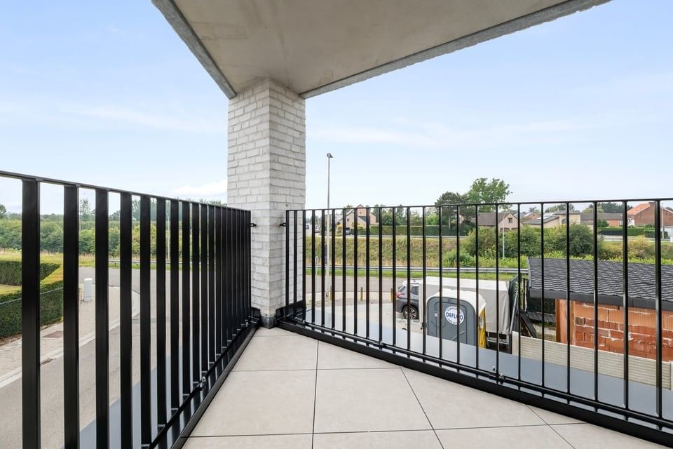 2-SLP APPARTEMENT OP 1STE VERDIEP MET RUIM TERRAS foto 31