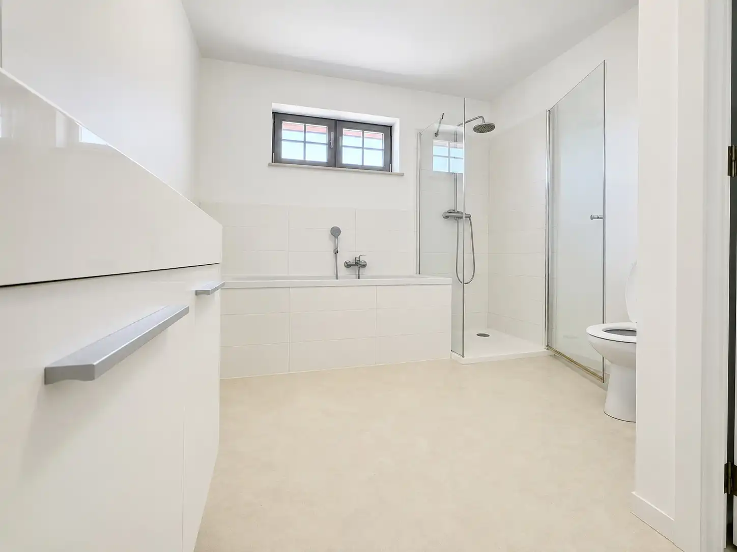 Recente gezinswoning met 3 slaapkamers, garage en tuin in Avelgem! foto 9