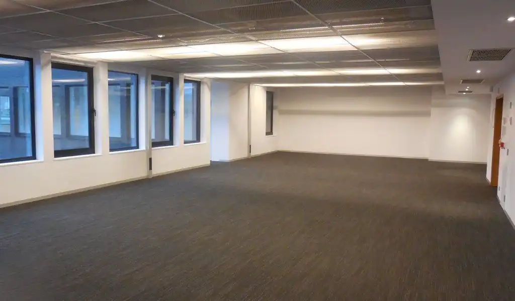 Trendy kantoor te huur in Starbuilding te Antwerpen foto 10