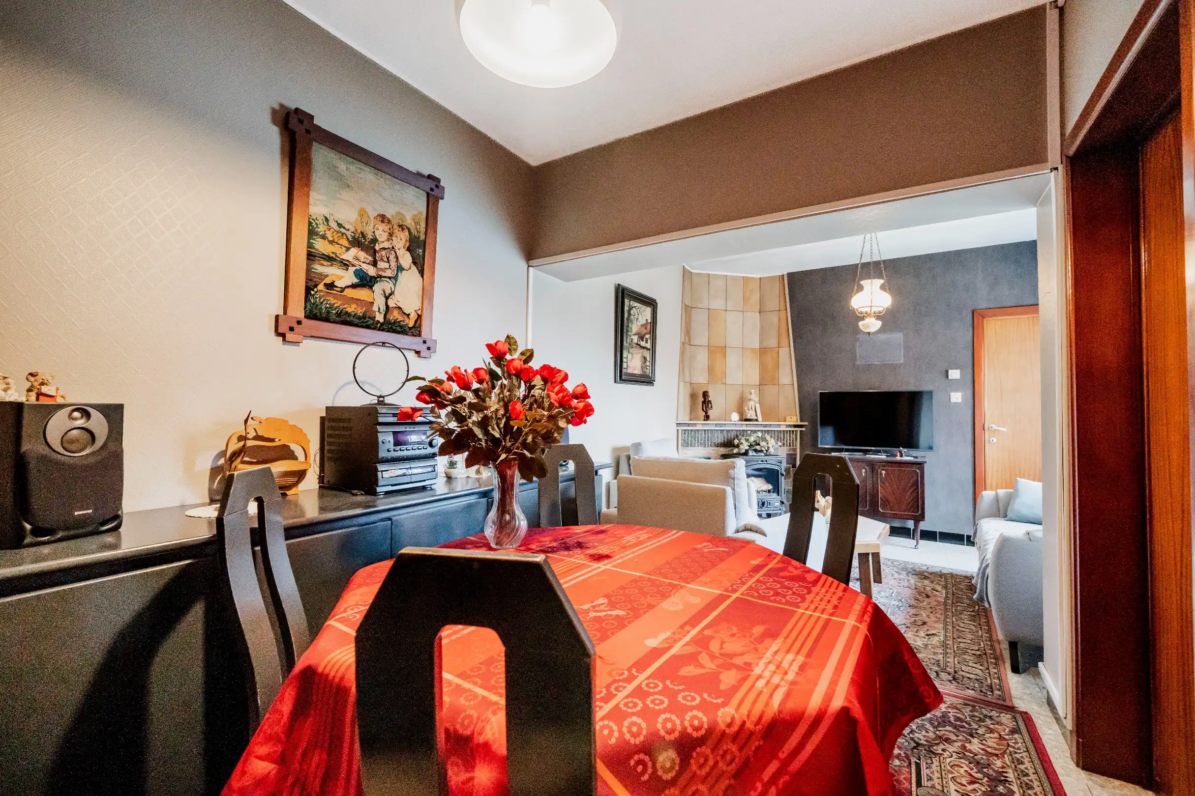 Halfopen bebouwing met 3 slaapkamers, tuin en garage. foto 12