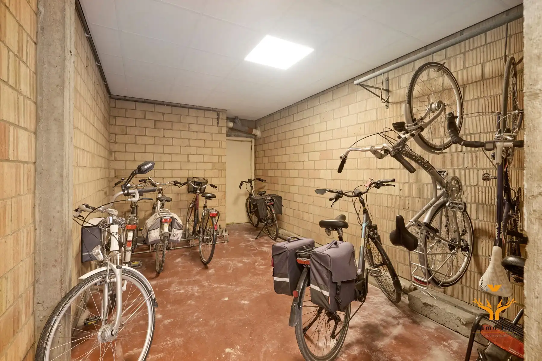 Ruim appartement met panoramisch zicht op het Donkmeer foto 19