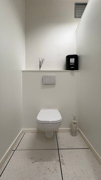 Kantoor vlakbij R4 in Laarne foto 9