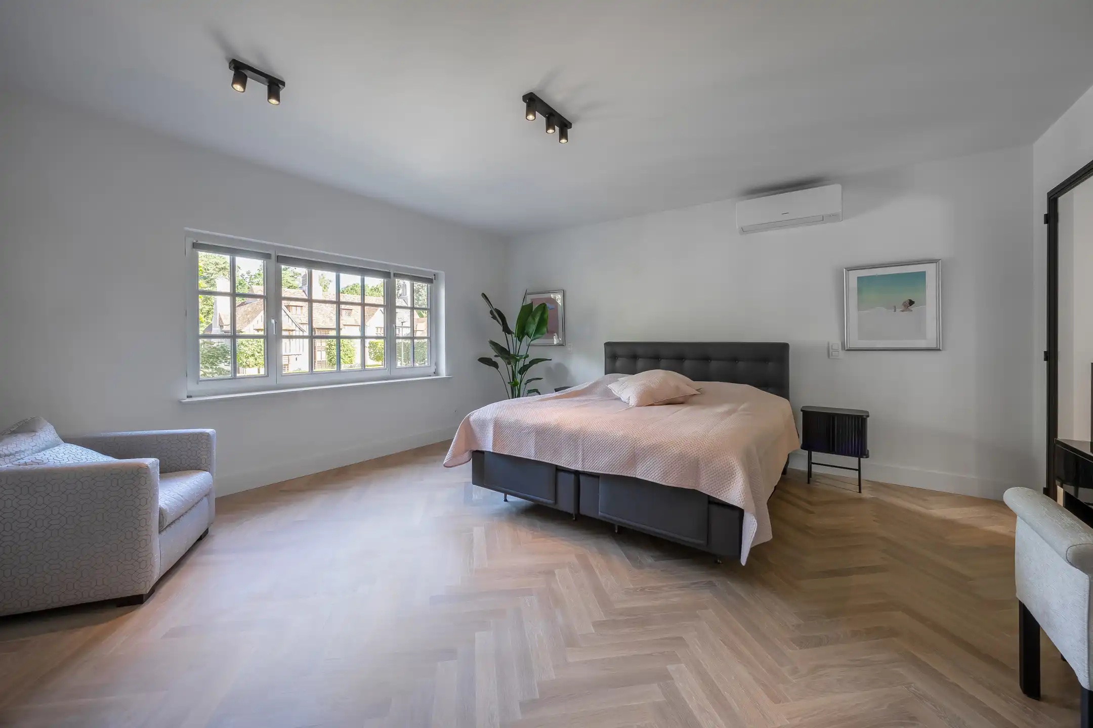 Prestigieuze villa met zwembad op 3.528 m² op toplocatie! foto 16