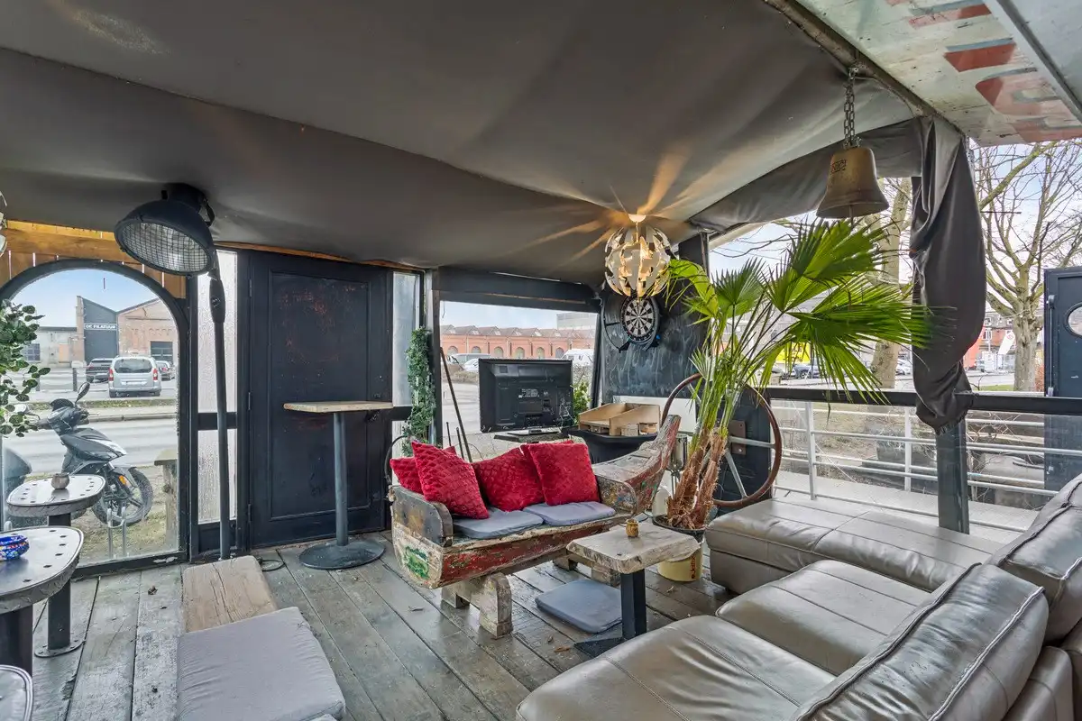 HORECABOOT met WOONST te AALST foto 19