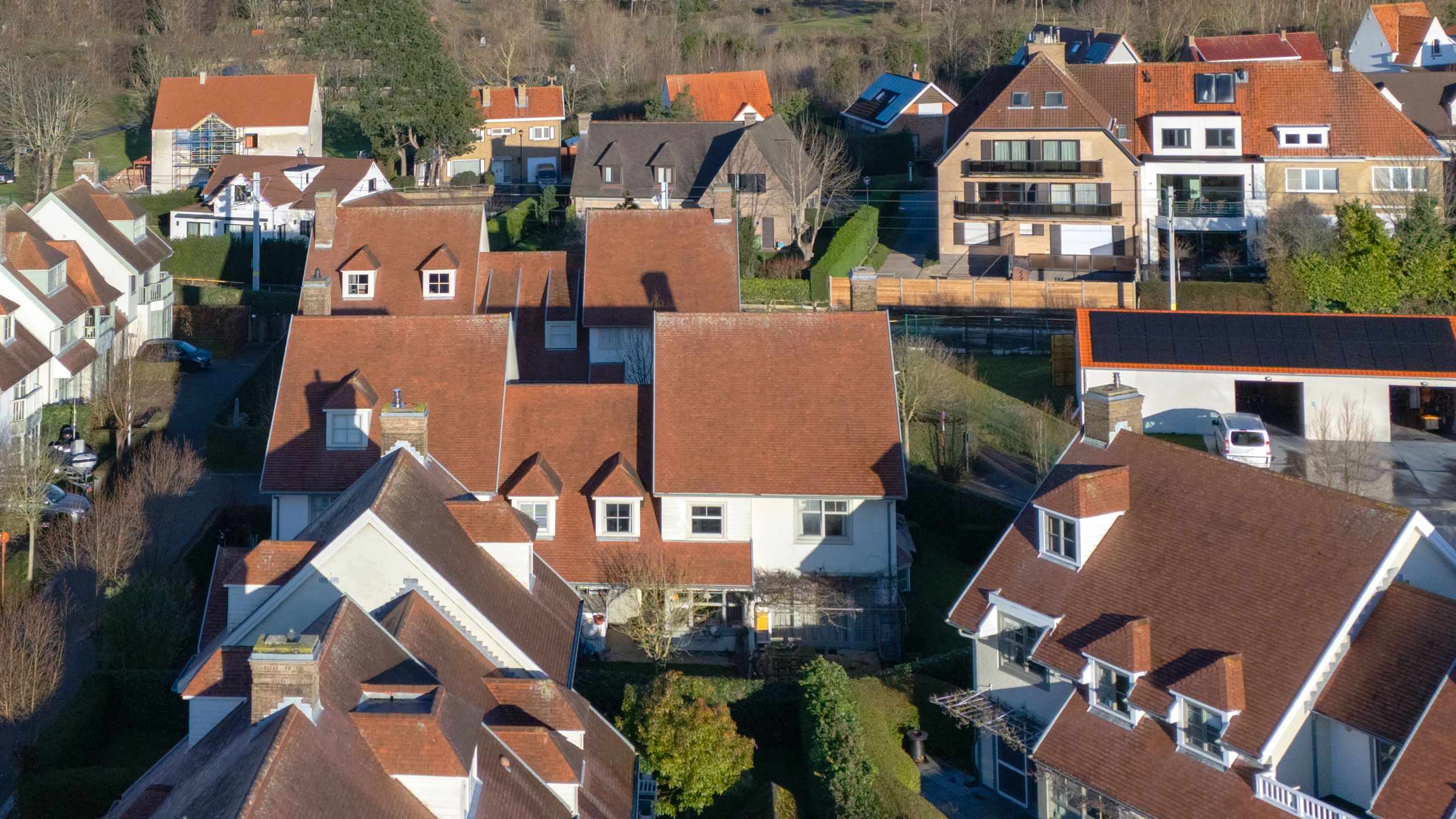 Ruime 3-gevelwoning vlakbij het centrum van Knokke [Haagwinde]. foto 2