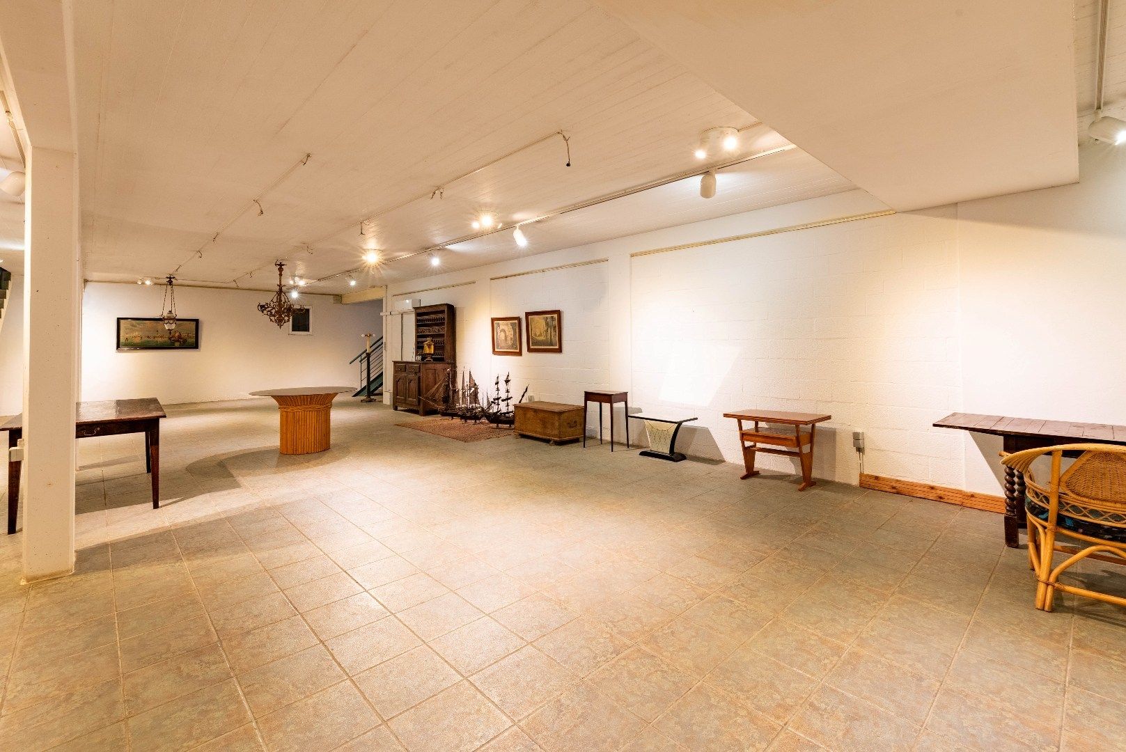 Ruim pand in de Steenhouwersvest foto 4