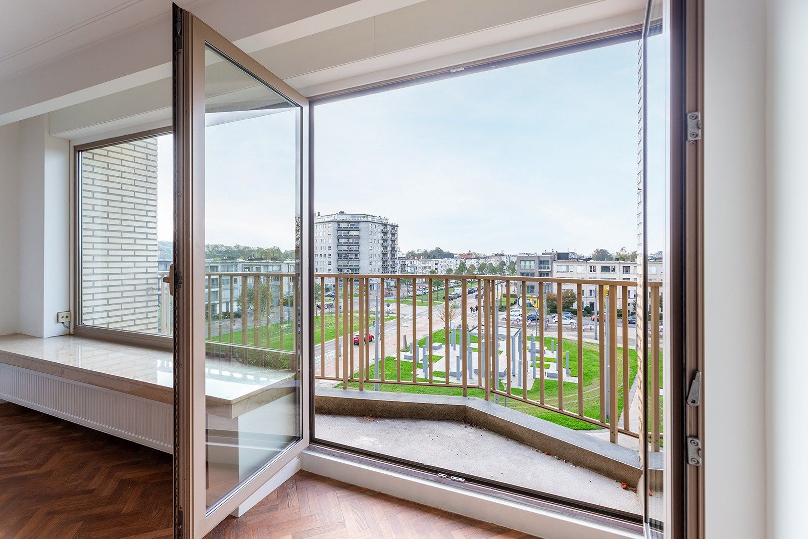 Gerenoveerd instapklaar appartement op gezellige locatie foto 7