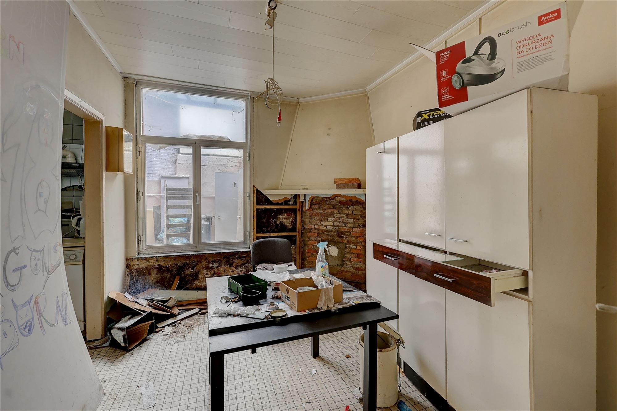 Dit te renoveren handelshuis op toplocatie foto 6